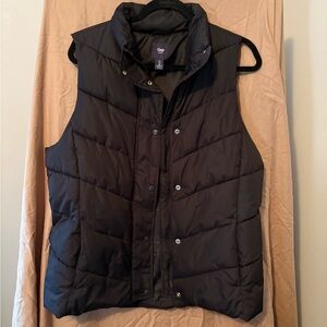 GAP Men's Dark Quilted Vest Great Condition!